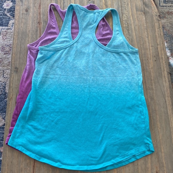 2 Nike racerback ombré tanks size small. T102 - Picture 7 of 9
